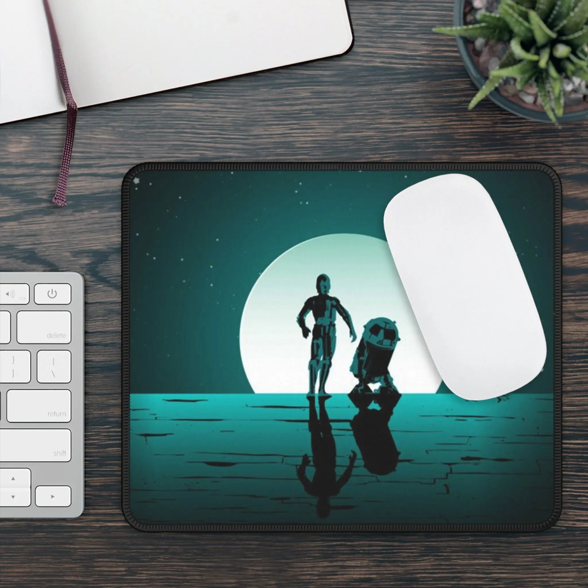 C-3P0 & R2-D2 Gaming Mouse Pad Printify